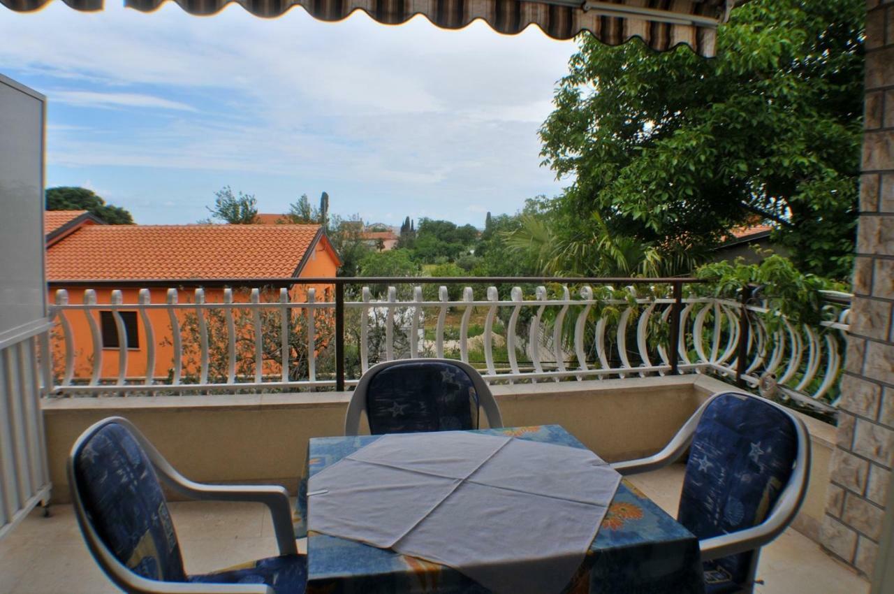 Hotel Haus Liliana Tar-Vabriga Zewnętrze zdjęcie