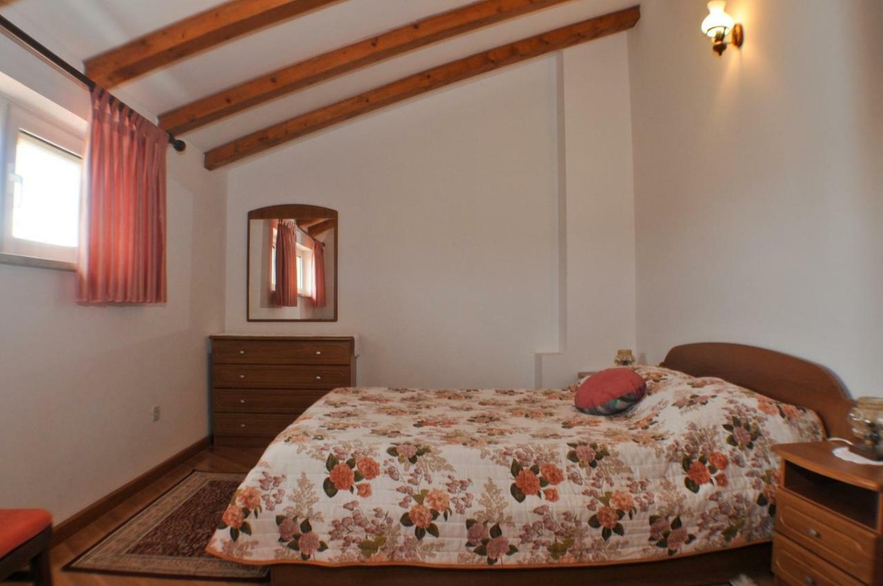 Hotel Haus Liliana Tar-Vabriga Zewnętrze zdjęcie