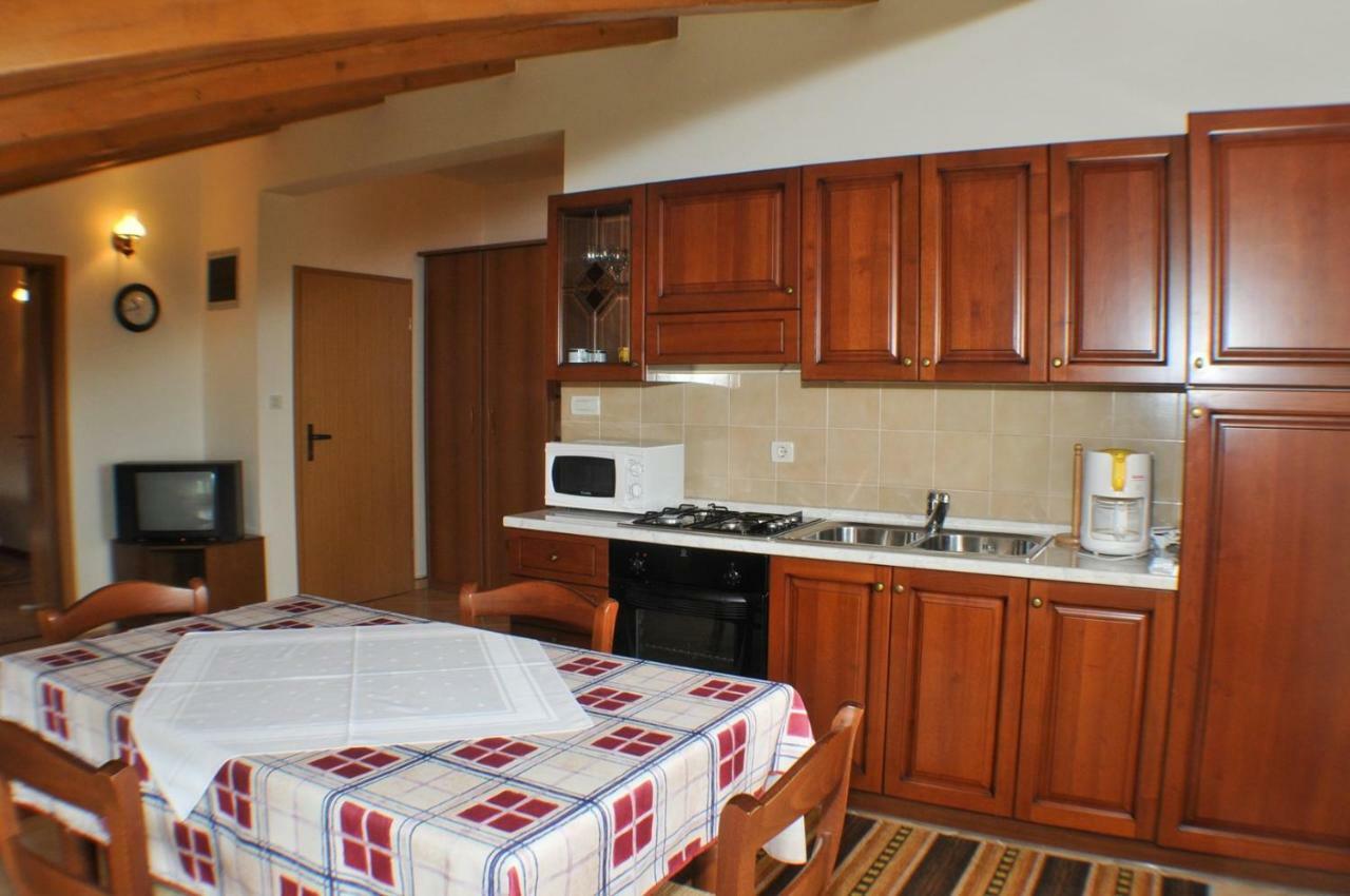 Hotel Haus Liliana Tar-Vabriga Zewnętrze zdjęcie
