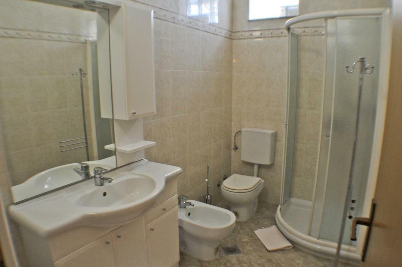 Hotel Haus Liliana Tar-Vabriga Zewnętrze zdjęcie